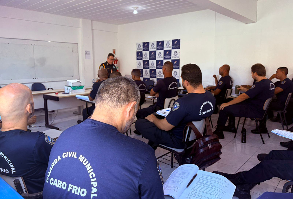 Cabo Frio investe na formação de agentes para reforçar fiscalização no trânsito