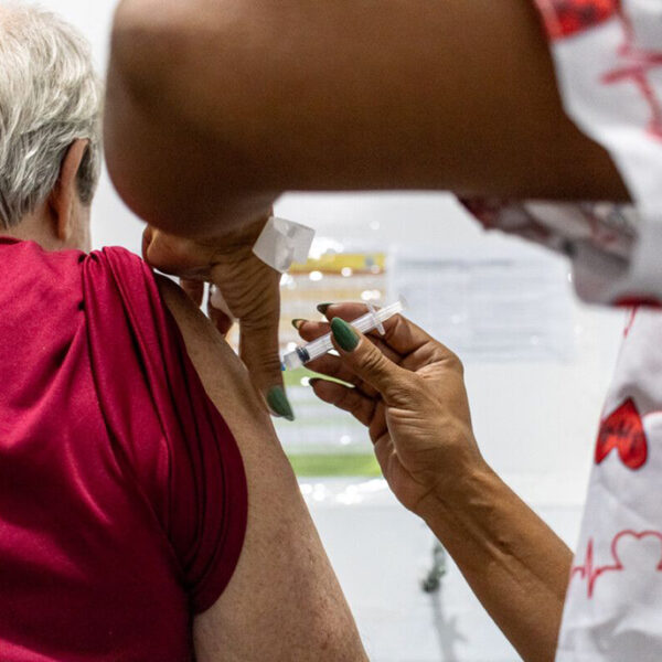 Cabo Frio registra alta adesão no Dia D e aplica quase 5 mil doses contra a gripe