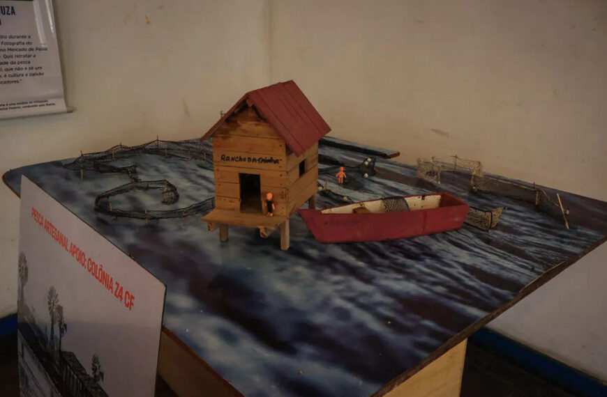 Cabo Frio recebe exposição fotográfica sobre memória e relação com o mar no Charitas