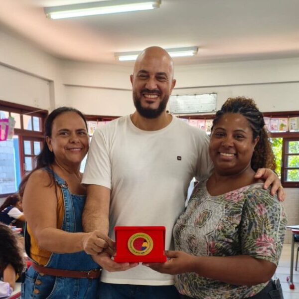 Educação de Rio das Ostras conquista Selo Ouro em premiação do MEC, em Brasília