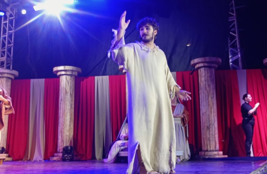 Macaé celebrou Páscoa com teatro, missa e mensagem de esperança