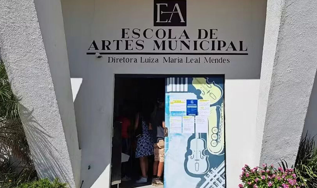 Cursos gratuitos de teatro, dança e música seguem com inscrições abertas em São Pedro da Aldeia até terça