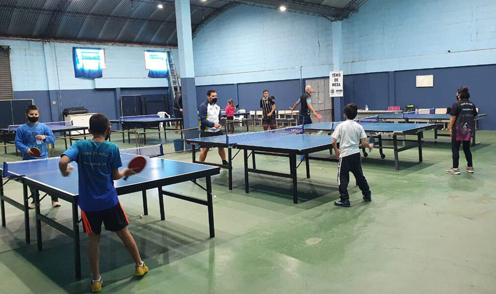 Cabo Frio promove torneio de tênis de mesa para iniciantes em Tamoios
