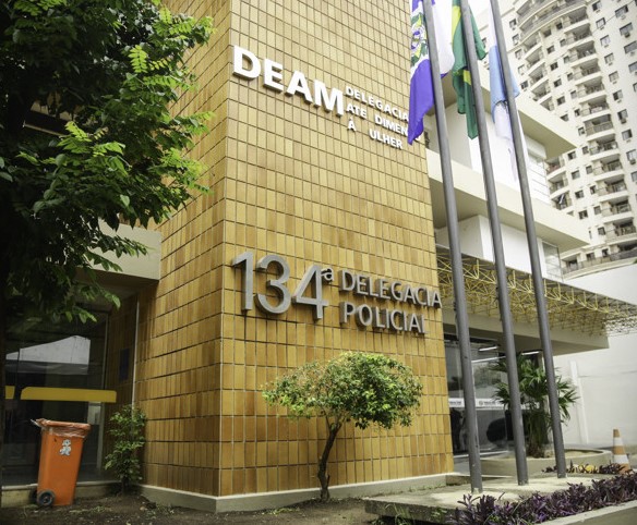 Discussão termina em agressão e prisão de homem de 65 anos em Campos