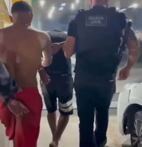 Polícia apreende maconha, cocaína e crack e prende dois no Lagomar em Macaé