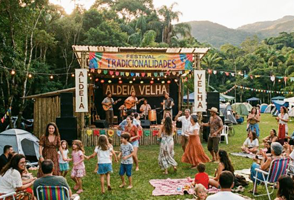 Feira do Xaréu em Arraial do Cabo comemora três anos com programação especial
