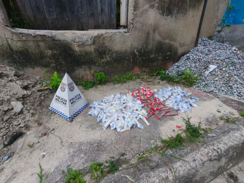 Ação da PM apreende grande quantidade de drogas em bairro de Rio das Ostras