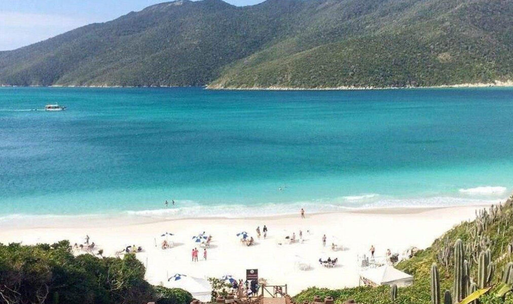 Acesso de carros às Prainhas do Pontal do Atalaia pode ser restringido em Arraial do Cabo