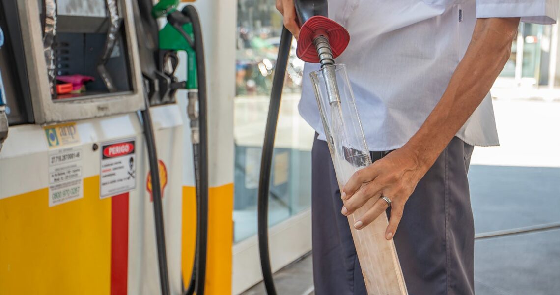 Ação conjunta inspeciona bombas e composição de combustíveis em Macaé