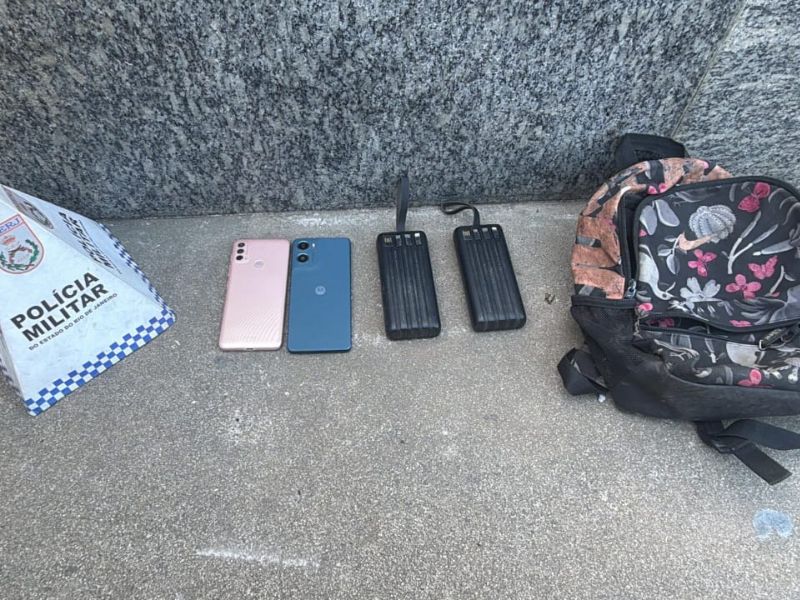 Polícia prende homem e detém adolescente por tráfico em Rio das Ostras
