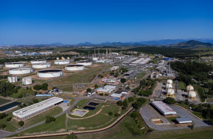 Setor offshore e hotelaria concentram vagas abertas em Macaé