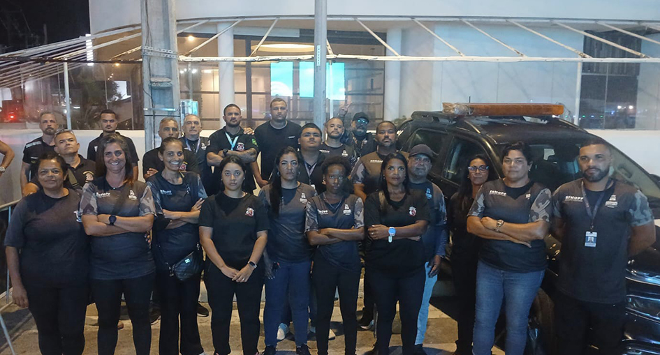 Operação firme tira abusos de cena e mantém ordem na festa em praias de Arraial