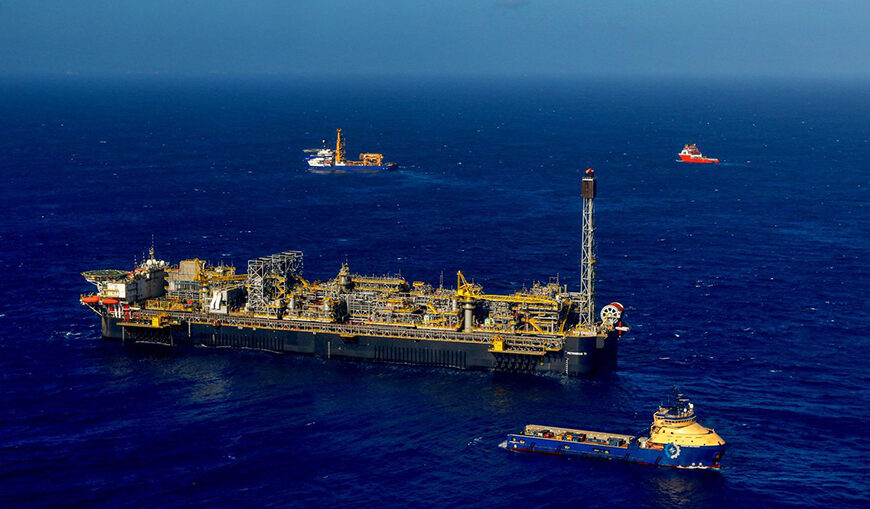 Cabo Frio surfa no petróleo e royalties explodem mais de 3.000%