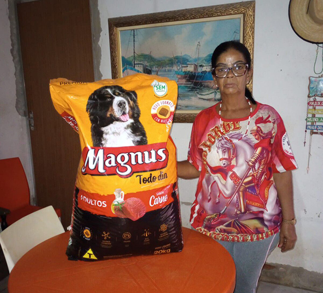 Cabo Frio começa entrega de rações para protetores de animais