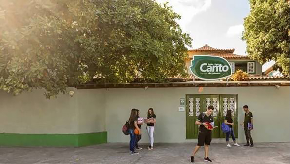 Cadê a segurança? Família denuncia falha após criança deixar escola particular sem autorização em Cabo Frio