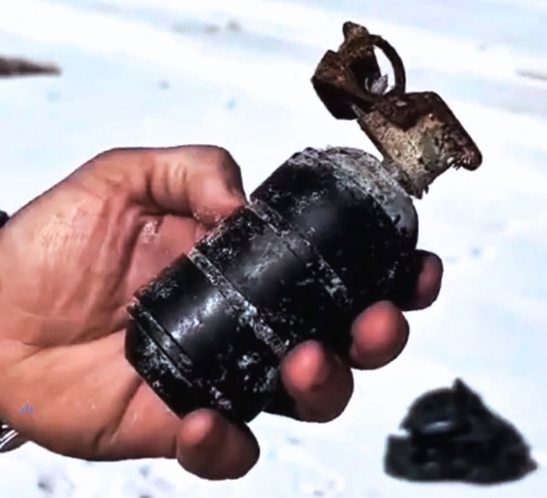 Voluntários encontram granada antiga em mutirão ambiental na Praia Grande