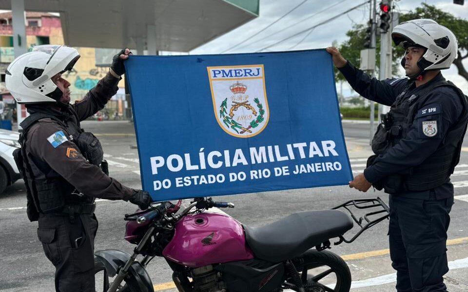 Homem é preso em Macaé após denúncia de intimidação a comerciantes e perseguição policial