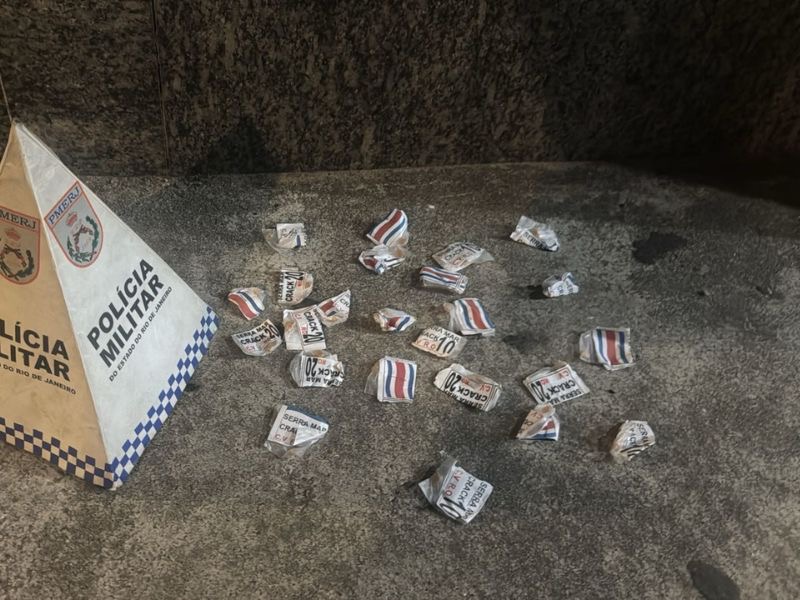 Polícia prende homem durante patrulhamento em bairro de Rio das Ostras