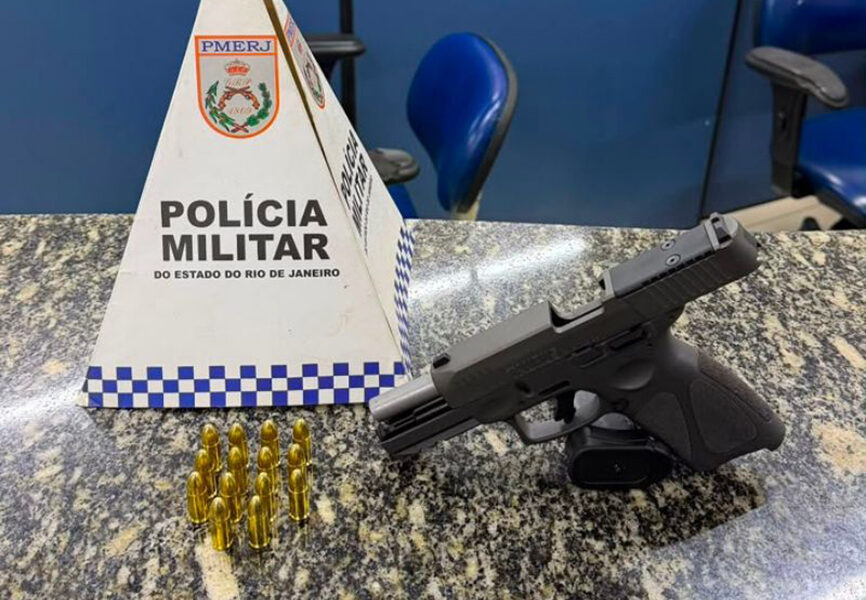 Ação da PM prende homem por porte ilegal de arma de fogo em Silva Jardim