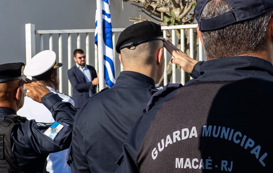 Celebrações pelos 213 anos de Macaé começam com homenagem aos símbolos nacionais