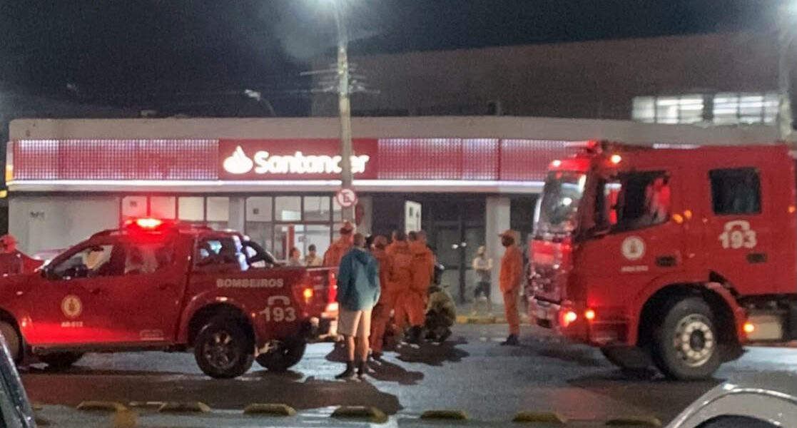 Motociclista morre após bater de frente com ônibus em Araruama