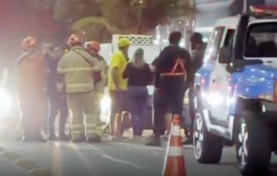Colisão na Duna Preta fecha avenida e deixa motociclista ferido