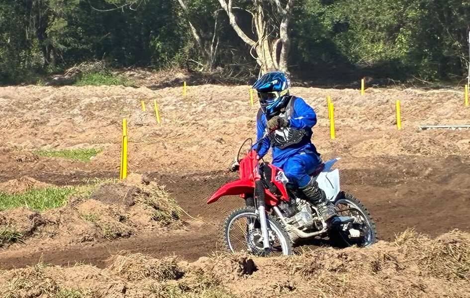 Copa Araruama de Velocross reúne pilotos e agita Morro Grande