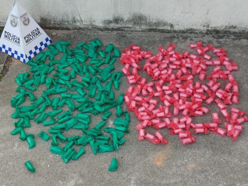 Denúncia anônima leva PM a encontrar 1,6 kg de cocaína em bairro de Rio das Ostras