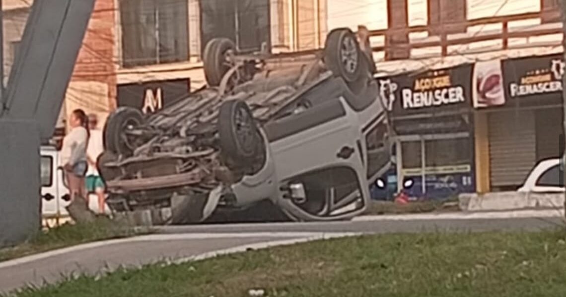 Acidente em Tamoios deixa uma pessoa ferida e afeta o trânsito na rodovia