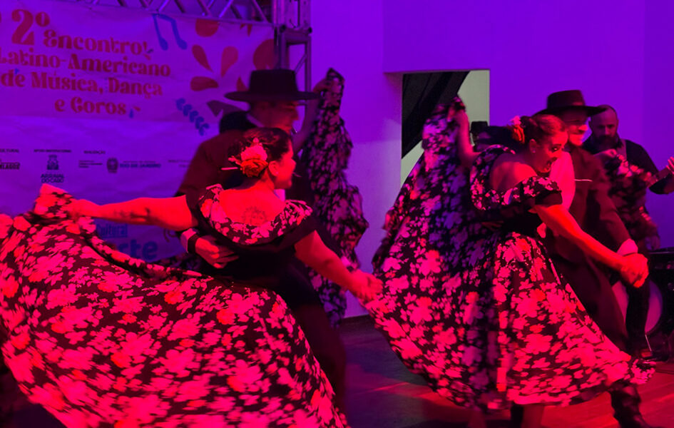 3º Encontro Latino-Americano transforma Arraial do Cabo em palco de música, dança e cultura