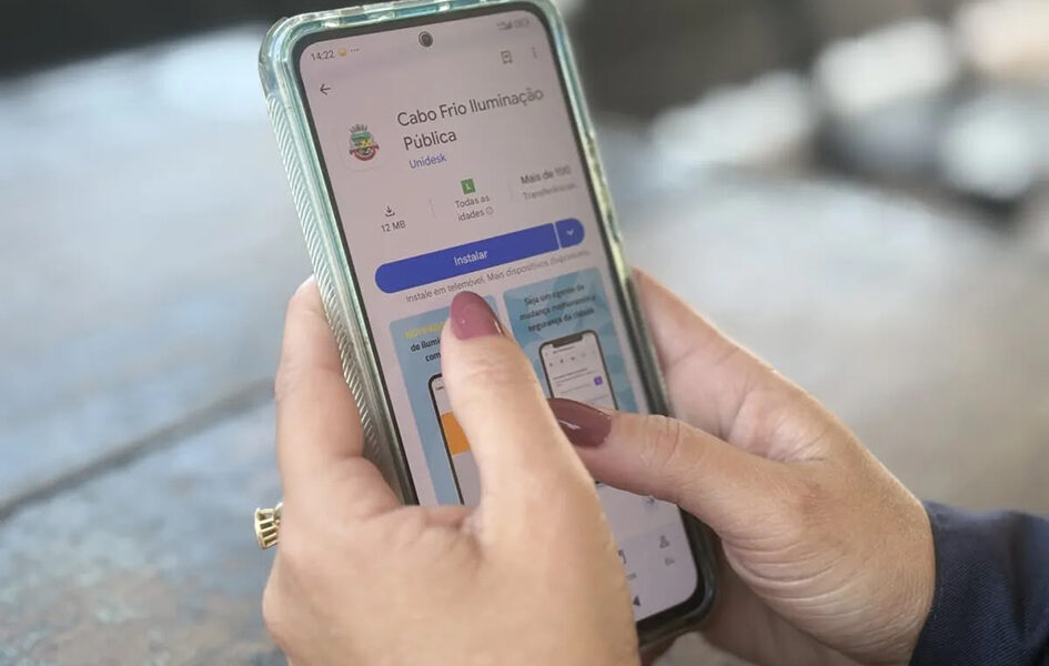 Poste em Cabo Frio com luz apagada pode ser informado direto pelo celular