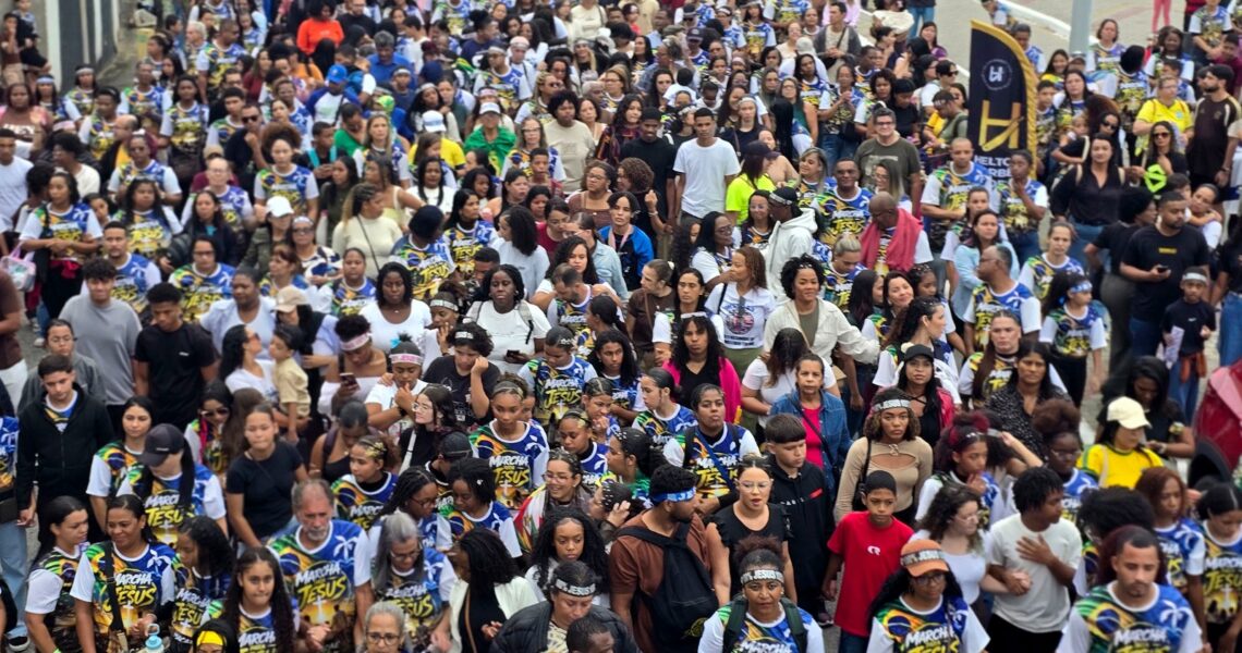 Marcha para Jesus transforma ruas de Macaé em palco de fé, louvor e celebração