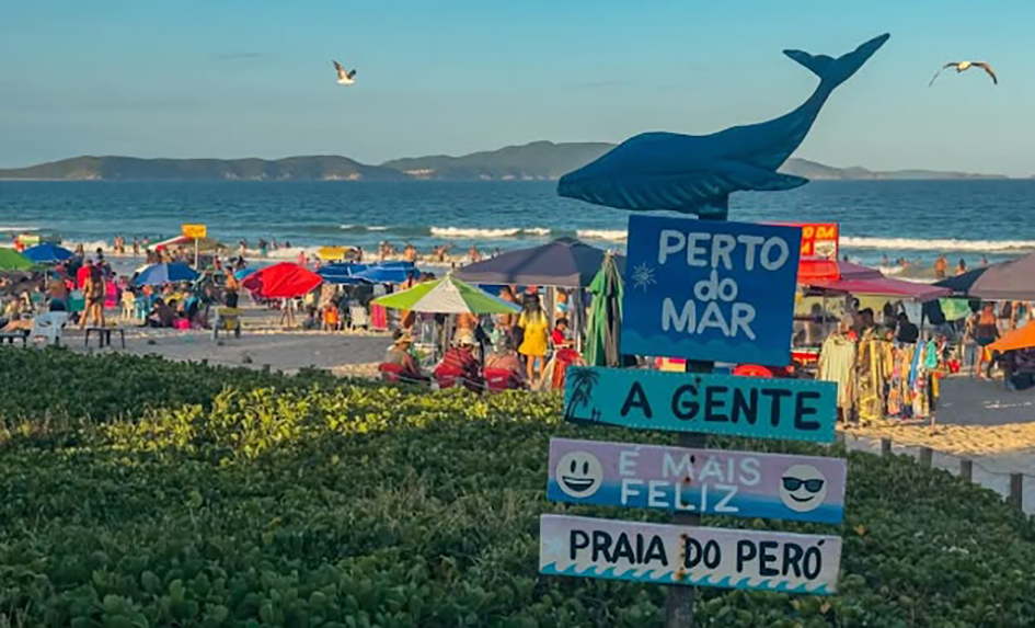 Praia do Peró recebe mobilização pelo Dia Mundial de Limpeza