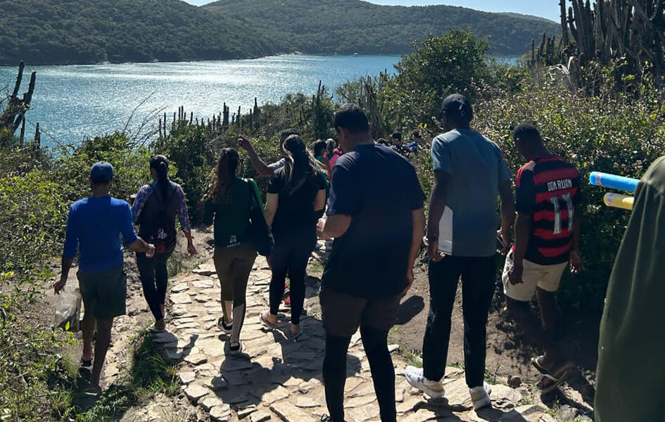Trabalhadores conhecem riquezas naturais de Arraial do Cabo