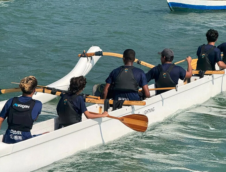 Cabo Frio leva jovens remadores para nova disputa de canoagem