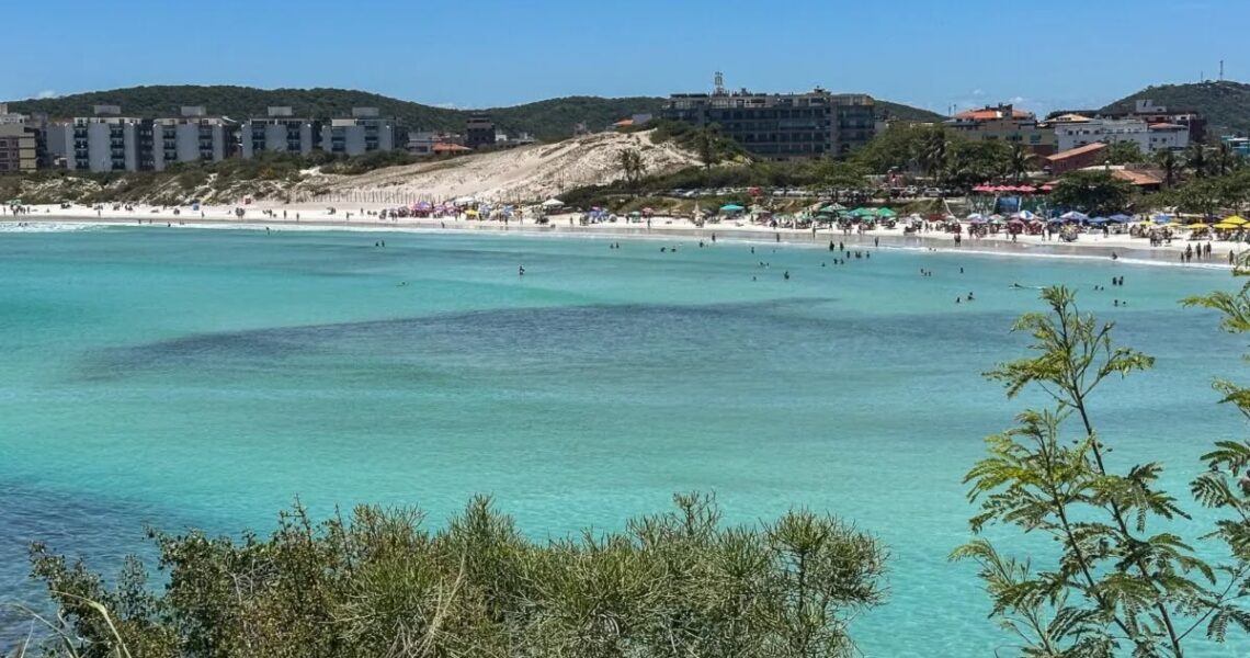 Cabo Frio mobiliza voluntários para mutirões de limpeza nas praias