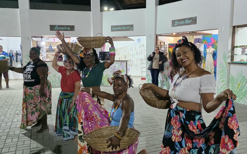 Aulas gratuitas com ancestralidade estão sendo disponibilizadas em Arraial do Cabo