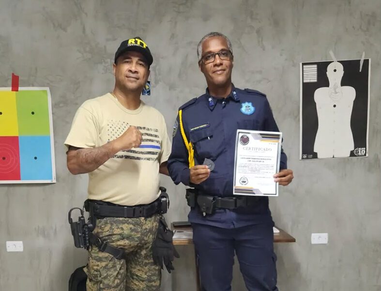 Guardas de Cabo Frio aprendem técnicas para agir em ocorrências nas escolas