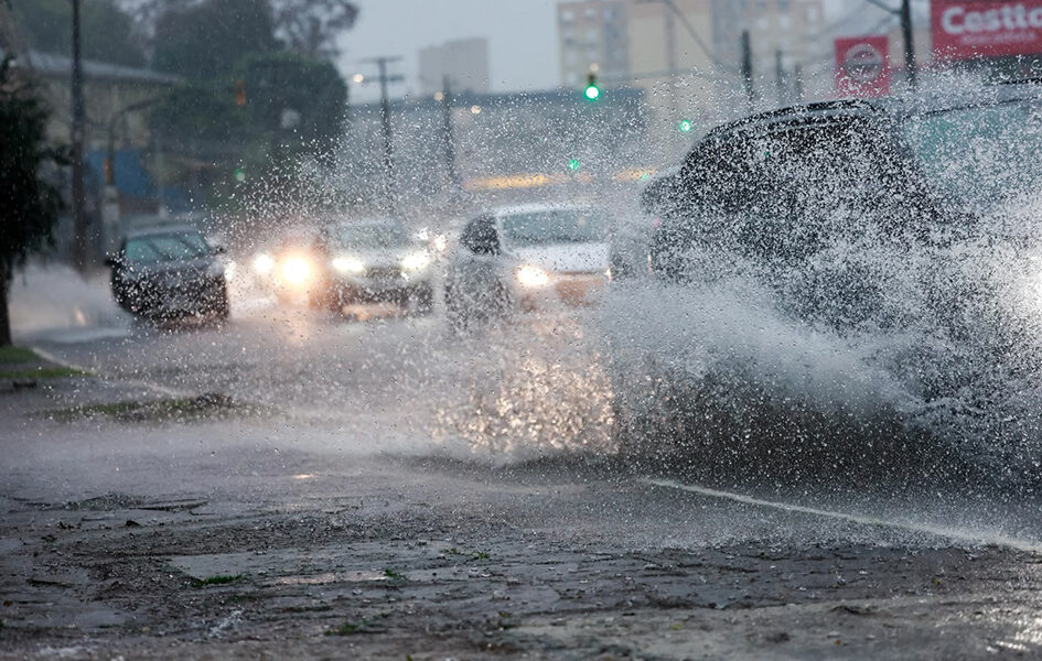 Setembro mais chuvoso em 30 anos coloca Cabo Frio em alerta para outubro