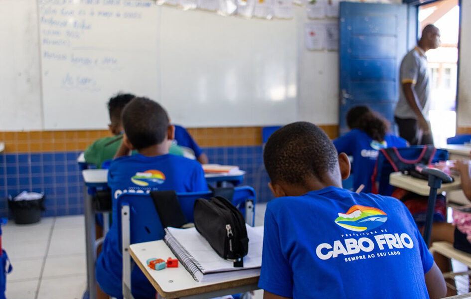 Cabo Frio mobiliza quase 5 mil estudantes para preparação para o SAEB 2027